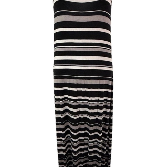 Striped Black and White Sleeveless Dress - Picture 2 of 8